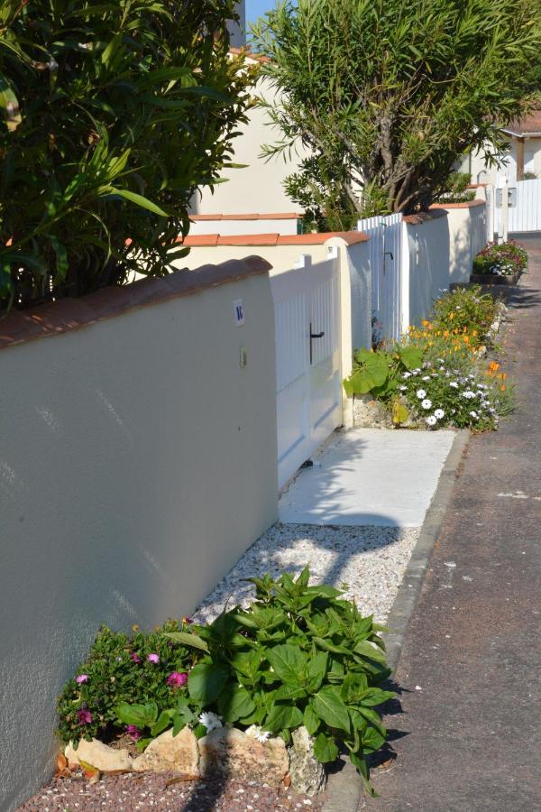 Pavillon Des Loritz Vila Grand-Village-Plage Exterior foto